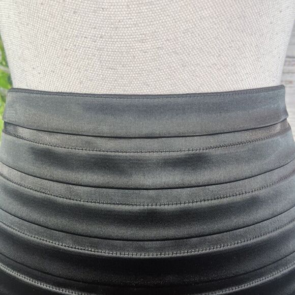 Dressbarn Skirt size 4 Black Satin Layers Pencil Knee Wedding Cocktail Church - Picture 4 of 10